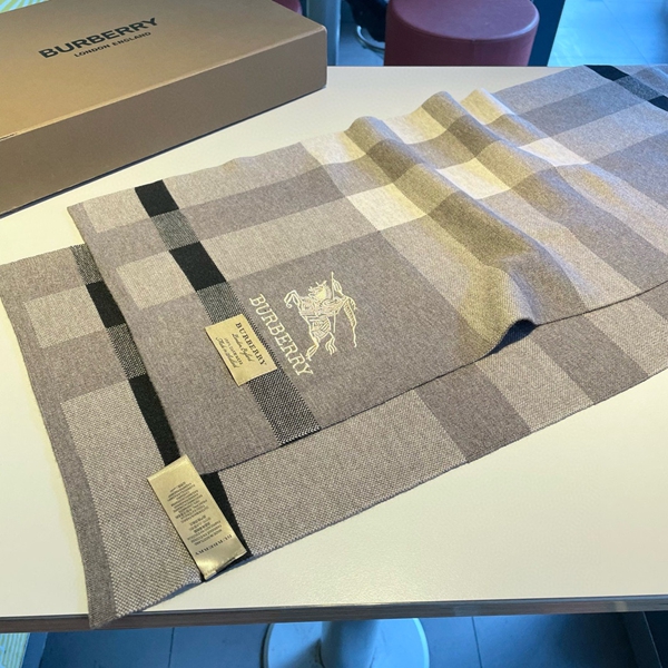 ブランドマフラー着用イメージ